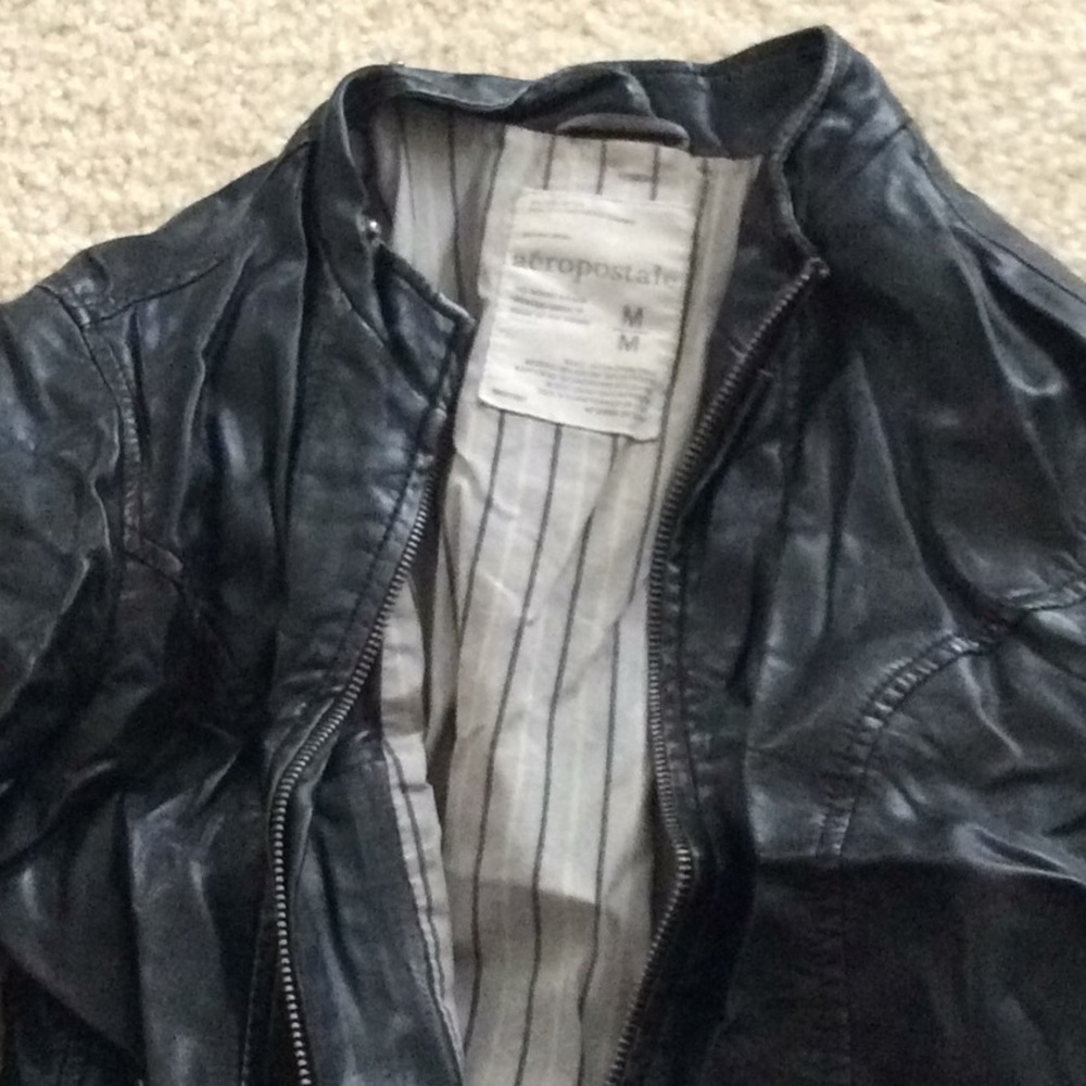 Black leather jacket - Picture 2 of 2